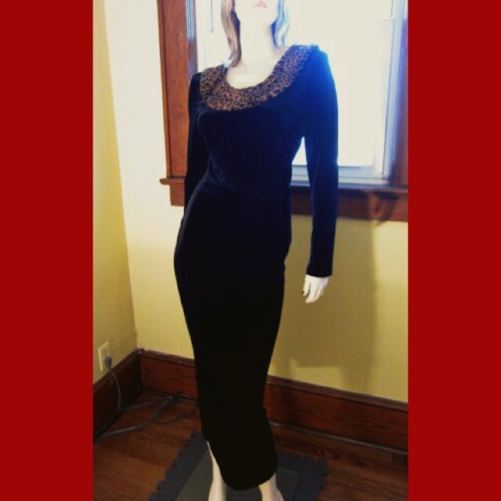 VTG 90s Black Velvet Leopard Trim Collar Pencil Maxi Dress
